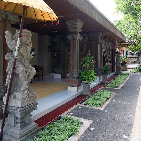 Nuaja Balinese Guest House Ubud Exterior foto